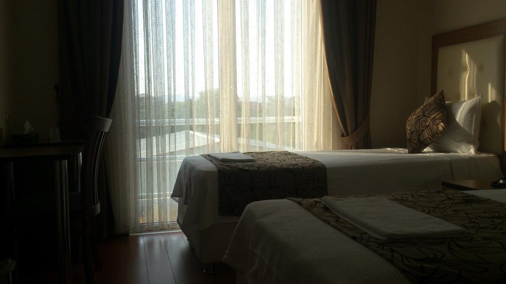 Pasha Suites Μπαλικεσίρ Δωμάτιο φωτογραφία